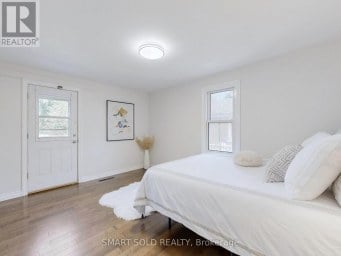 1051 JANETTE STREET Newmarket (Huron Heights-Leslie Valley) Ontario photo 17