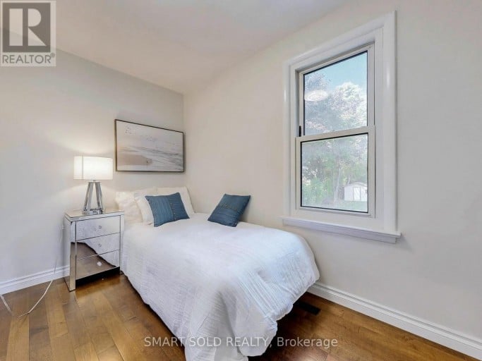 1051 JANETTE STREET, Newmarket (Huron Heights-Leslie Valley), Ontario, L3Y3C4