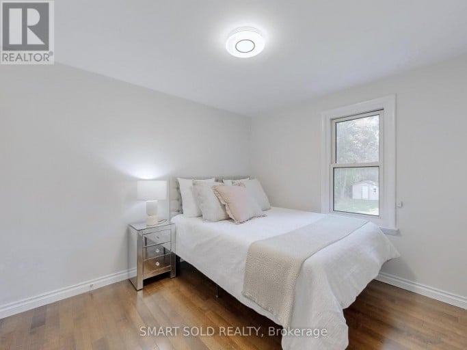 1051 JANETTE STREET, Newmarket (Huron Heights-Leslie Valley), Ontario, L3Y3C4