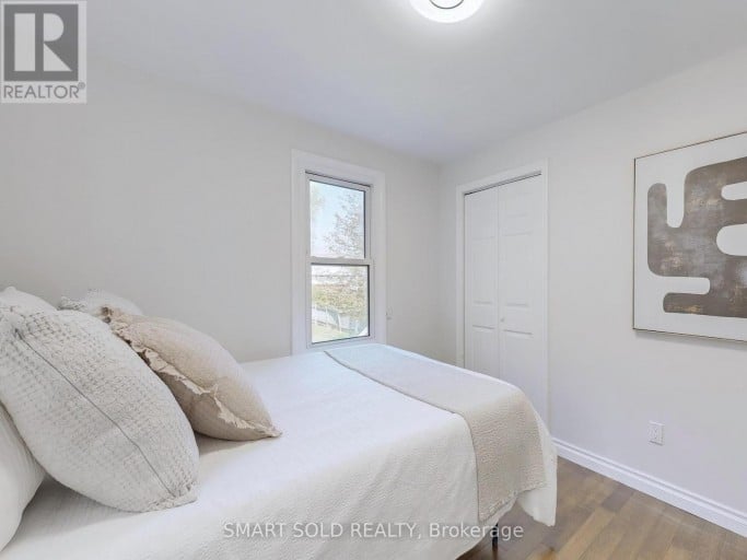 1051 JANETTE STREET, Newmarket (Huron Heights-Leslie Valley), Ontario, L3Y3C4