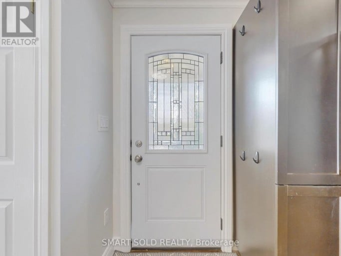 1051 JANETTE STREET, Newmarket (Huron Heights-Leslie Valley), Ontario, L3Y3C4