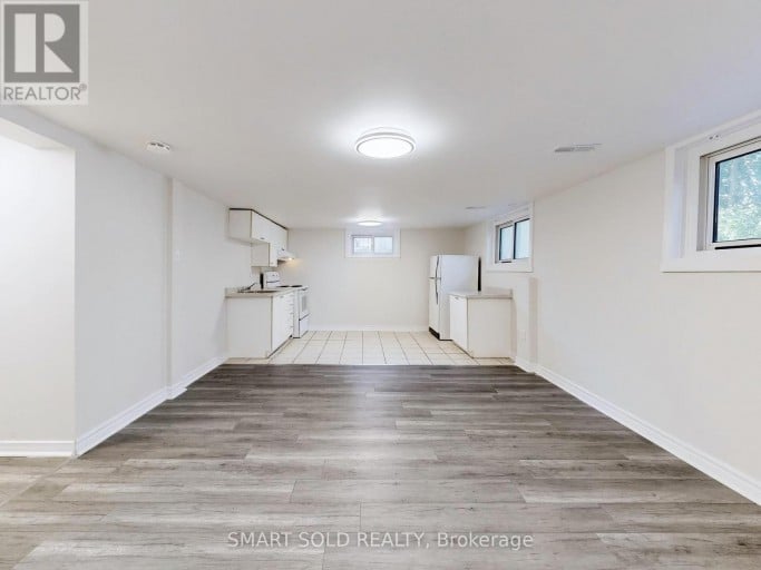 1051 JANETTE STREET, Newmarket (Huron Heights-Leslie Valley), Ontario, L3Y3C4