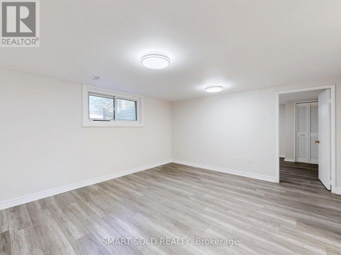 1051 JANETTE STREET, Newmarket (Huron Heights-Leslie Valley), Ontario, L3Y3C4
