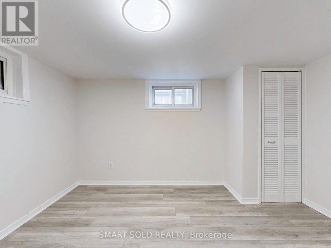 1051 JANETTE STREET, Newmarket (Huron Heights-Leslie Valley), Ontario, L3Y3C4