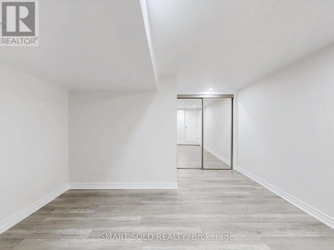 1051 JANETTE STREET, Newmarket (Huron Heights-Leslie Valley), Ontario, L3Y3C4