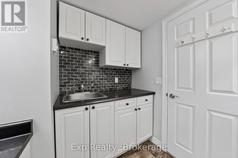 20 WESTMOUNT COURT, Quinte West (Trenton Ward), Ontario, K8V5T8