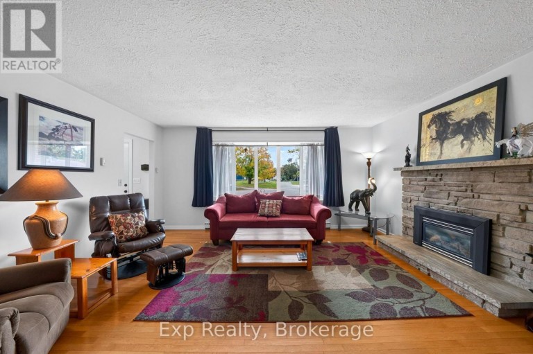 20 WESTMOUNT COURT, Quinte West (Trenton Ward), Ontario, K8V5T8