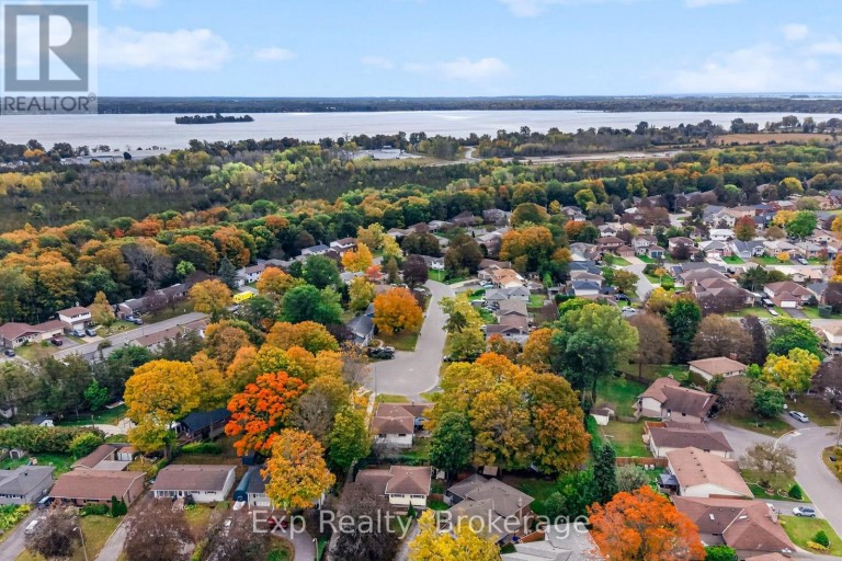 20 WESTMOUNT COURT, Quinte West (Trenton Ward), Ontario, K8V5T8
