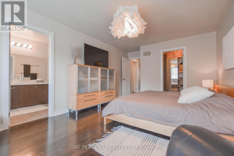 16 DENARIUS CRESCENT, Richmond Hill (Oak Ridges Lake Wilcox), Ontario, L4E0Y9