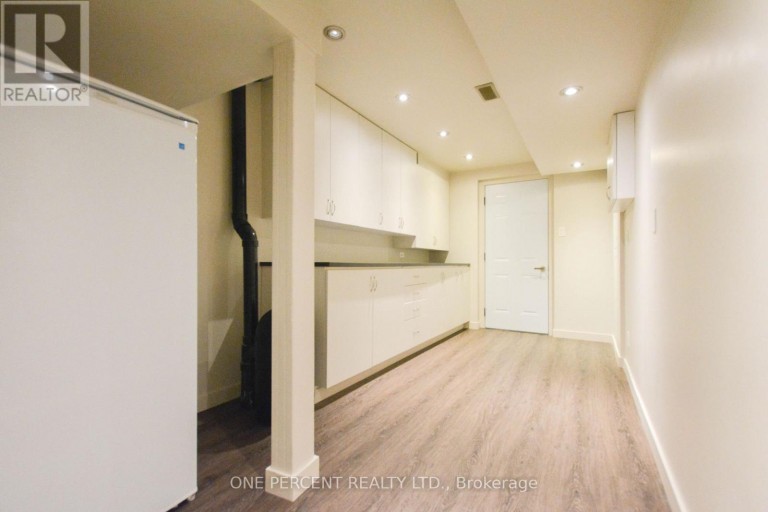16 DENARIUS CRESCENT, Richmond Hill (Oak Ridges Lake Wilcox), Ontario, L4E0Y9