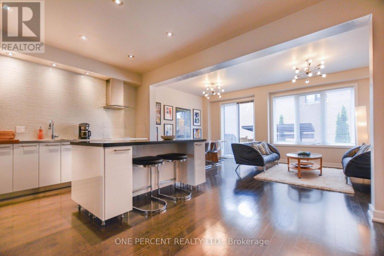 16 DENARIUS CRESCENT, Richmond Hill (Oak Ridges Lake Wilcox), Ontario, L4E0Y9