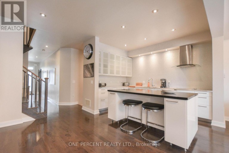 16 DENARIUS CRESCENT, Richmond Hill (Oak Ridges Lake Wilcox), Ontario, L4E0Y9