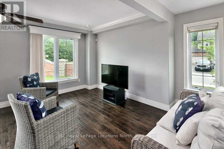 67 BARR STREET, Collingwood, Ontario, L9Y0E6