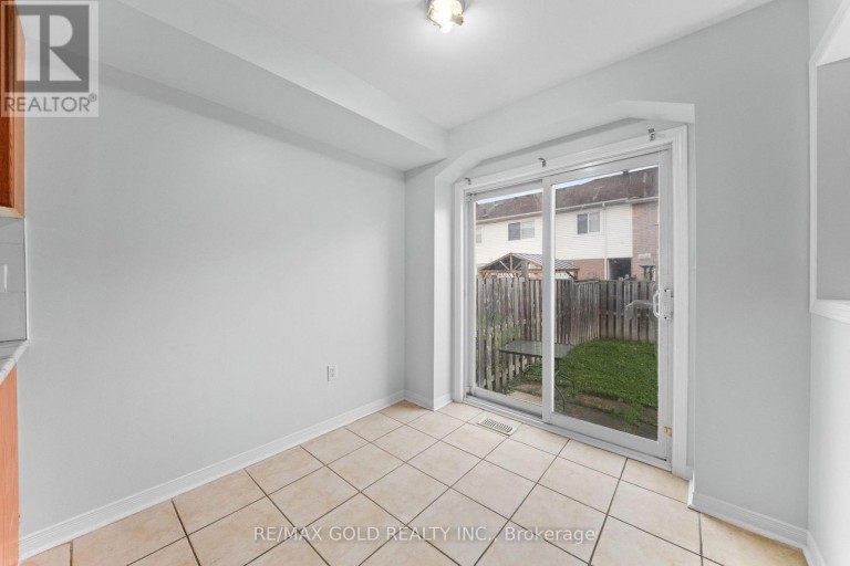 7 FROSTBITE LANE, Brampton (Sandringham-Wellington), Ontario, L6R3L6