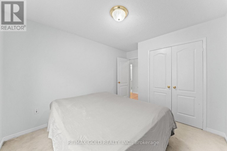 7 FROSTBITE LANE, Brampton (Sandringham-Wellington), Ontario, L6R3L6
