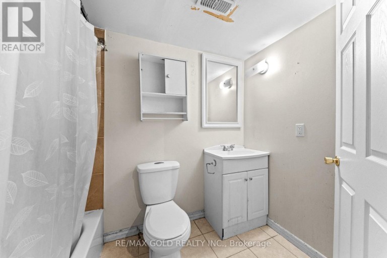 7 FROSTBITE LANE, Brampton (Sandringham-Wellington), Ontario, L6R3L6