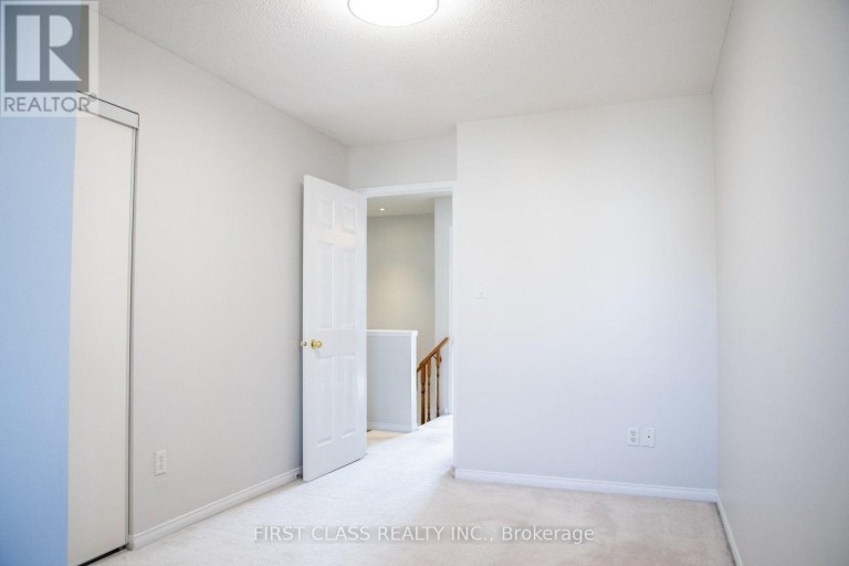 7224 DEANLEE COURT, Mississauga (Lisgar), Ontario, L5N8R5