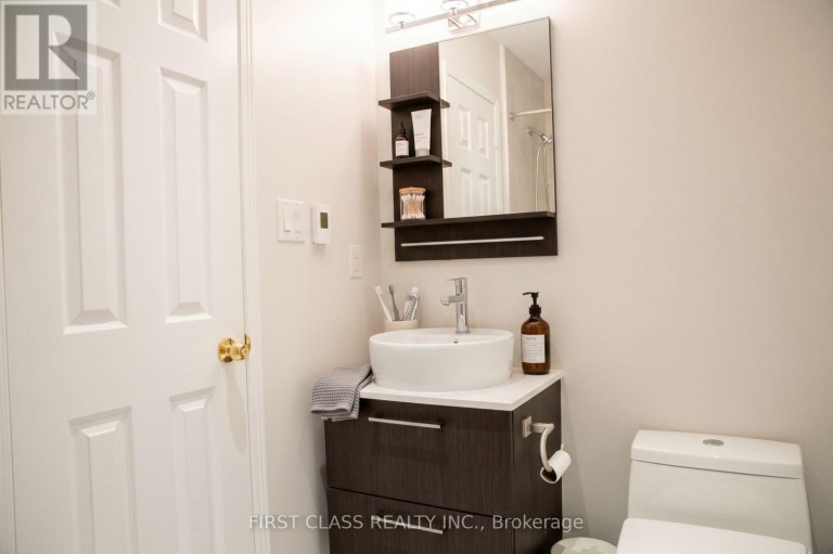 7224 DEANLEE COURT, Mississauga (Lisgar), Ontario, L5N8R5