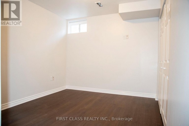 7224 DEANLEE COURT, Mississauga (Lisgar), Ontario, L5N8R5