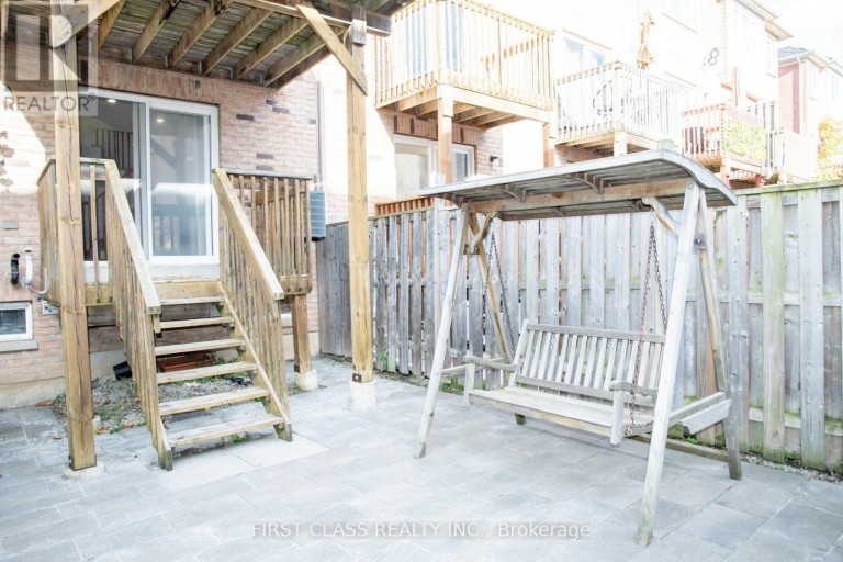 7224 DEANLEE COURT, Mississauga (Lisgar), Ontario, L5N8R5