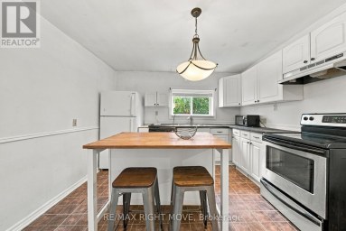 173 BARRIE ROAD Orillia Ontario photo 17