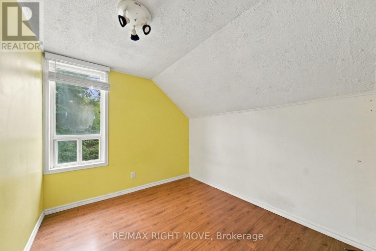 173 BARRIE ROAD, Orillia, Ontario, L3V2P6