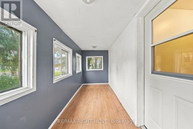 173 BARRIE ROAD Orillia Ontario photo 4
