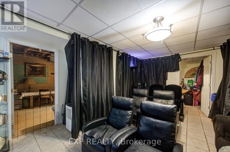 44 MILL STREET, Ajax (Central West), Ontario, L1S6K5