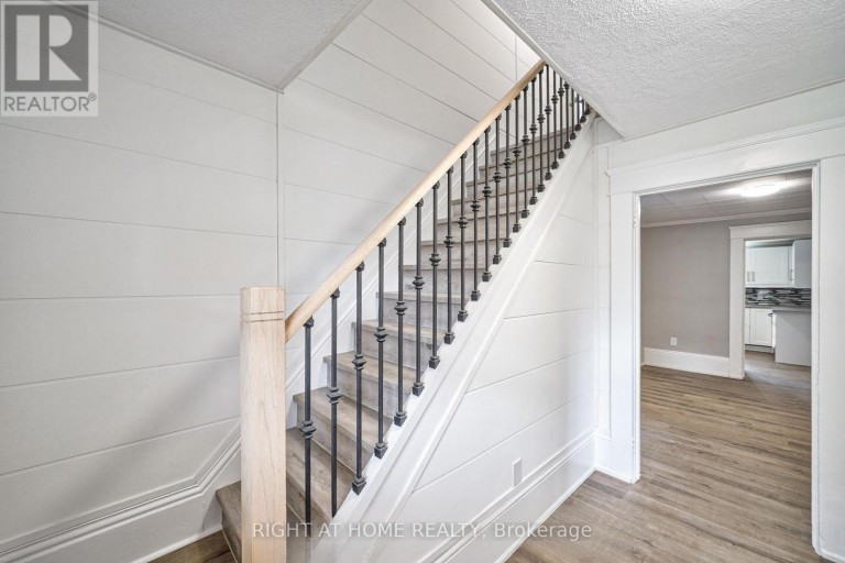 15 ASHER STREET, Welland (Welland Downtown), Ontario, L3B4H9