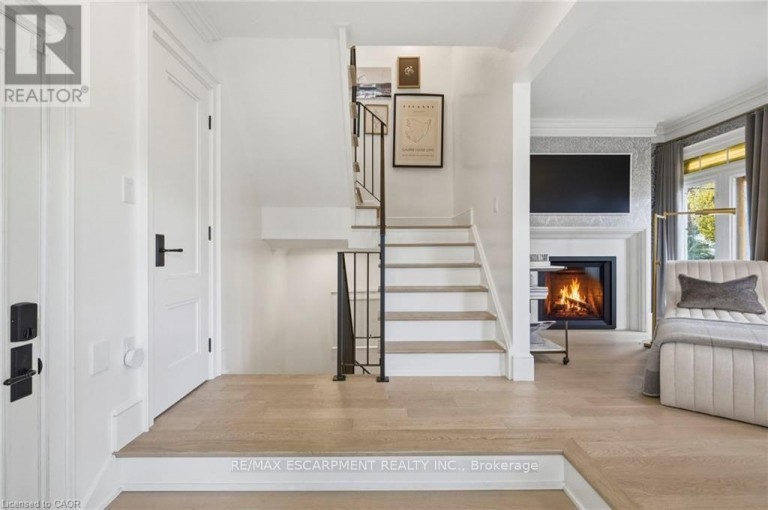 305 RANDALL STREET, Oakville (OO Old Oakville), Ontario, L6J6B4