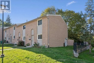 H53 - 223 PIONEER DRIVE W Kitchener Ontario photo 2