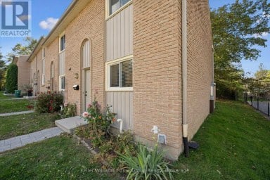H53 - 223 PIONEER DRIVE W Kitchener Ontario photo 3