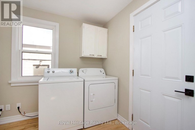 15 RUSSETT AVENUE, Oshawa (Centennial), Ontario, L1G3R4