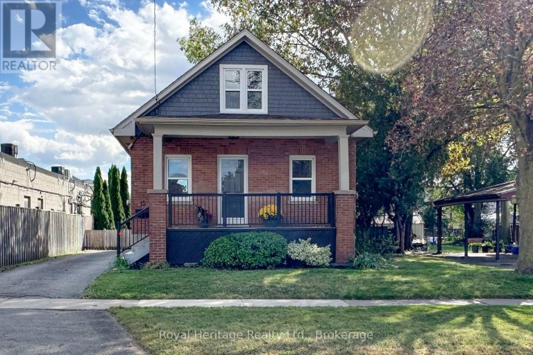 15 RUSSETT AVENUE, Oshawa (Centennial), Ontario, L1G3R4