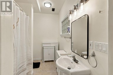 5 MAPLEWOOD DRIVE McKellar Ontario photo 31