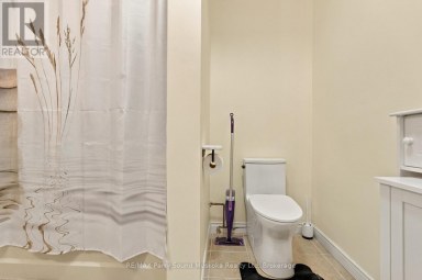 5 MAPLEWOOD DRIVE McKellar Ontario photo 32