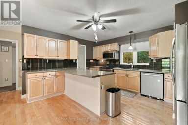 5 MAPLEWOOD DRIVE McKellar Ontario photo 8
