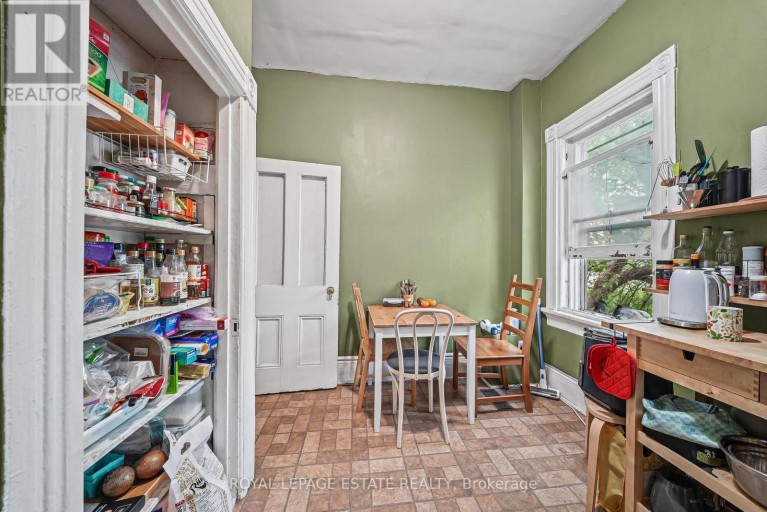 110-112 BALDWIN STREET, Toronto (Kensington-Chinatown), Ontario, M5T1L6