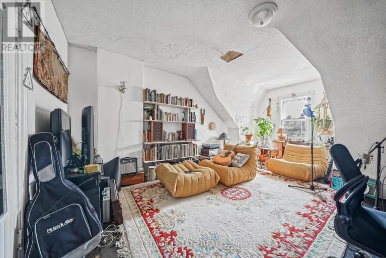 110-112 BALDWIN STREET, Toronto (Kensington-Chinatown), Ontario, M5T1L6