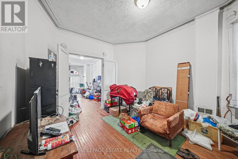 110-112 BALDWIN STREET, Toronto (Kensington-Chinatown), Ontario, M5T1L6