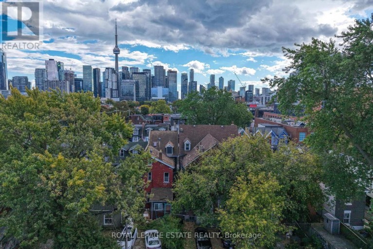 110-112 BALDWIN STREET, Toronto (Kensington-Chinatown), Ontario, M5T1L6