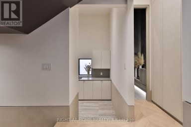 127 YONGE BOULEVARD Toronto (Bedford Park-Nortown) Ontario photo 24