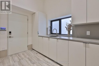 127 YONGE BOULEVARD Toronto (Bedford Park-Nortown) Ontario photo 26