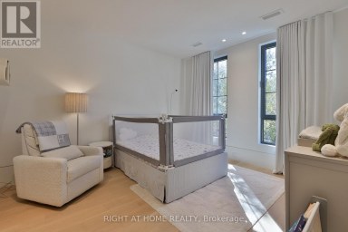 127 YONGE BOULEVARD Toronto (Bedford Park-Nortown) Ontario photo 43
