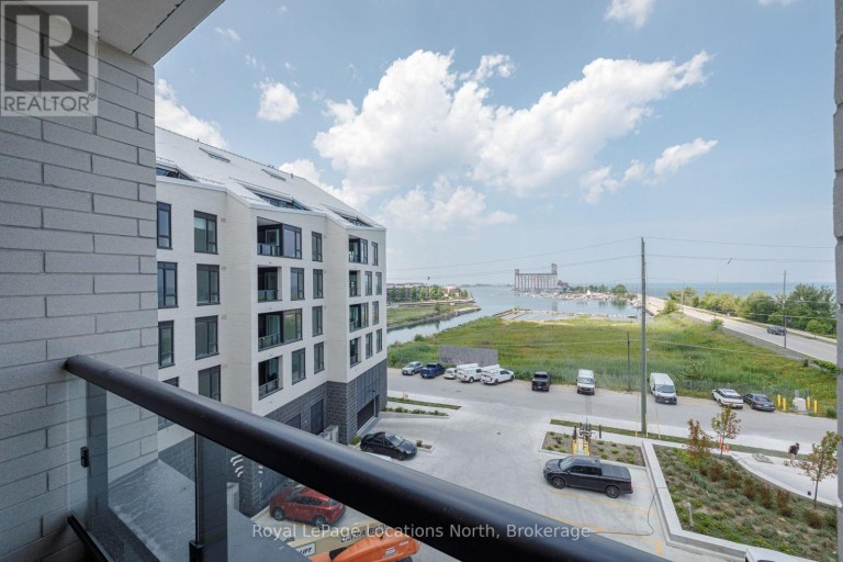 403 - 31 HURON STREET, Collingwood, Ontario, L9Y5T7