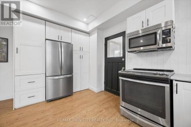 29 VICTORIA AVENUE Cambridge Ontario photo 19