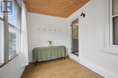 29 VICTORIA AVENUE Cambridge Ontario photo 5