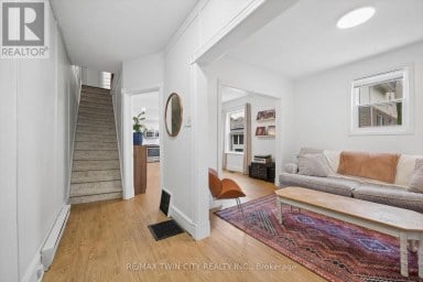 29 VICTORIA AVENUE Cambridge Ontario photo 7
