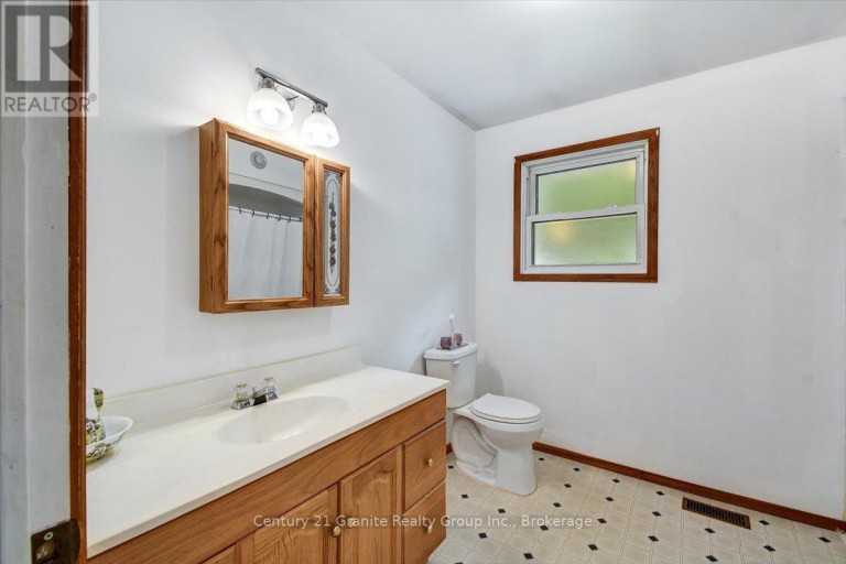 66 HASTINGS STREET S, Bancroft (Bancroft Ward), Ontario, K0L1C0
