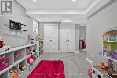 1042 MELSETTER WAY London North (North S) Ontario photo 35